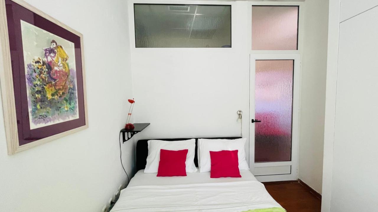 Vintage Apartment Inside City Galleria - ザダル エクステリア 写真