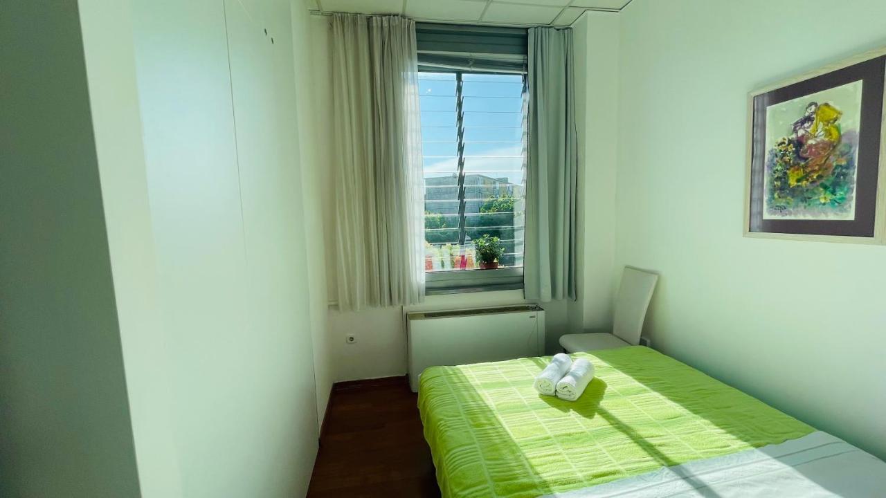 Vintage Apartment Inside City Galleria - ザダル エクステリア 写真